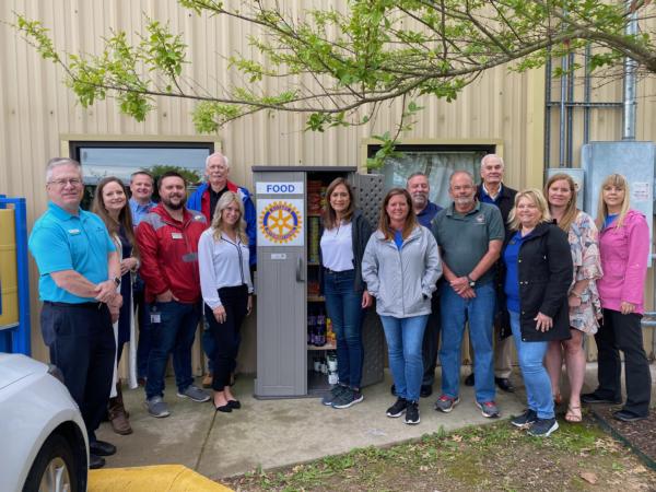 Main article image for story titled 'New Food Pantries in Springdale'